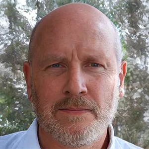 Luca D.